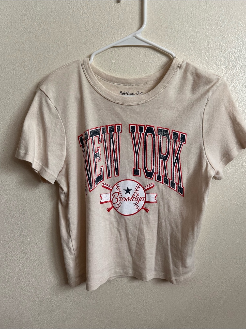 New York Brooklyn Graphic Tee in Cream